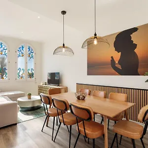 Group Ocean Apartment